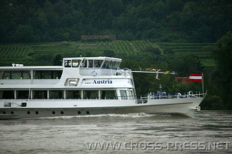 05.08.24_000 Austria, ein Traumland f�r erholungsbed�rftige Belaruskinder; 'MS Austria', nicht nur f�r sie ein Traumschiff, auf dem Donauweg durch die Wachau.