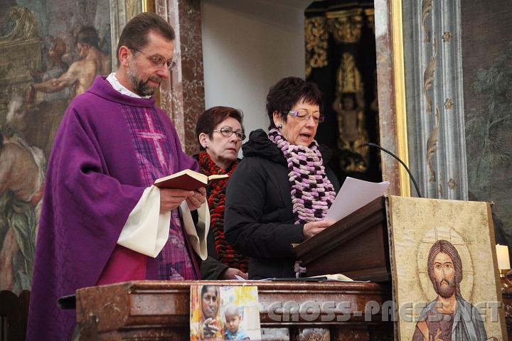 2009.03.08_10.07.24.jpg - Kaplan P. Clemens M. Stiedl und die Leiterin der Seitenstettner Gruppe der "kfb", Frau Leopoldine Stiebellehner.