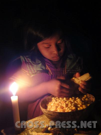 5-92.JPG - Leben ohne elektrisches Licht.