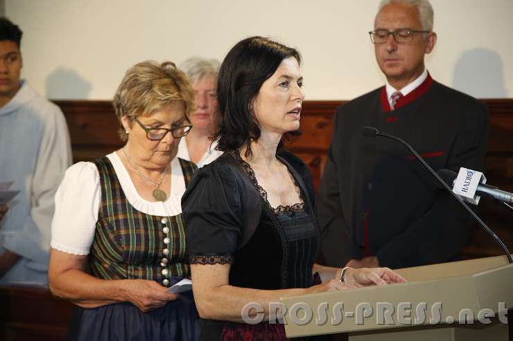 2016.06.26_09.43.59.JPG - Fürbitte: "Die Glocke hat eine Mitte. In ihr schwingt der Klöppel. Die Mitte unseres Glaubens bist Du, Herr und Vater. Hilf uns Christen, Dich nie aus unserer Mitte zu verlieren."