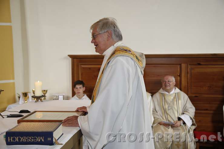 2016.06.26_10.14.30.JPG - Wallmersdorf gehört zur Pfarre Allhartsberg, wo Altabt Johannes Gartner Pfarrer ist.