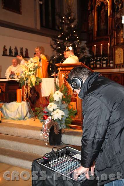 2014.01.07_18.26.43.jpg - Christian mit dem Mobilstudio im Vordergrund.