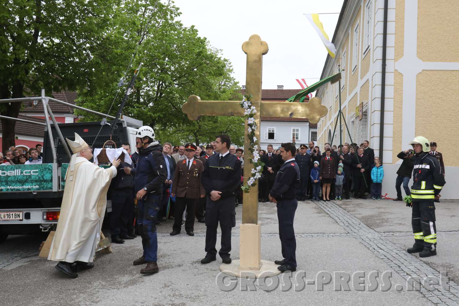 2017.05.07_11.02.12.jpg - Das "Körberl" wird abgeschickt.