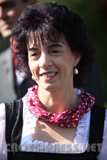 2009.06.14_08.38.11.jpg - Auch Frau Vizeb�rgermeister Marianne Edermayr war unter den Festg�sten.