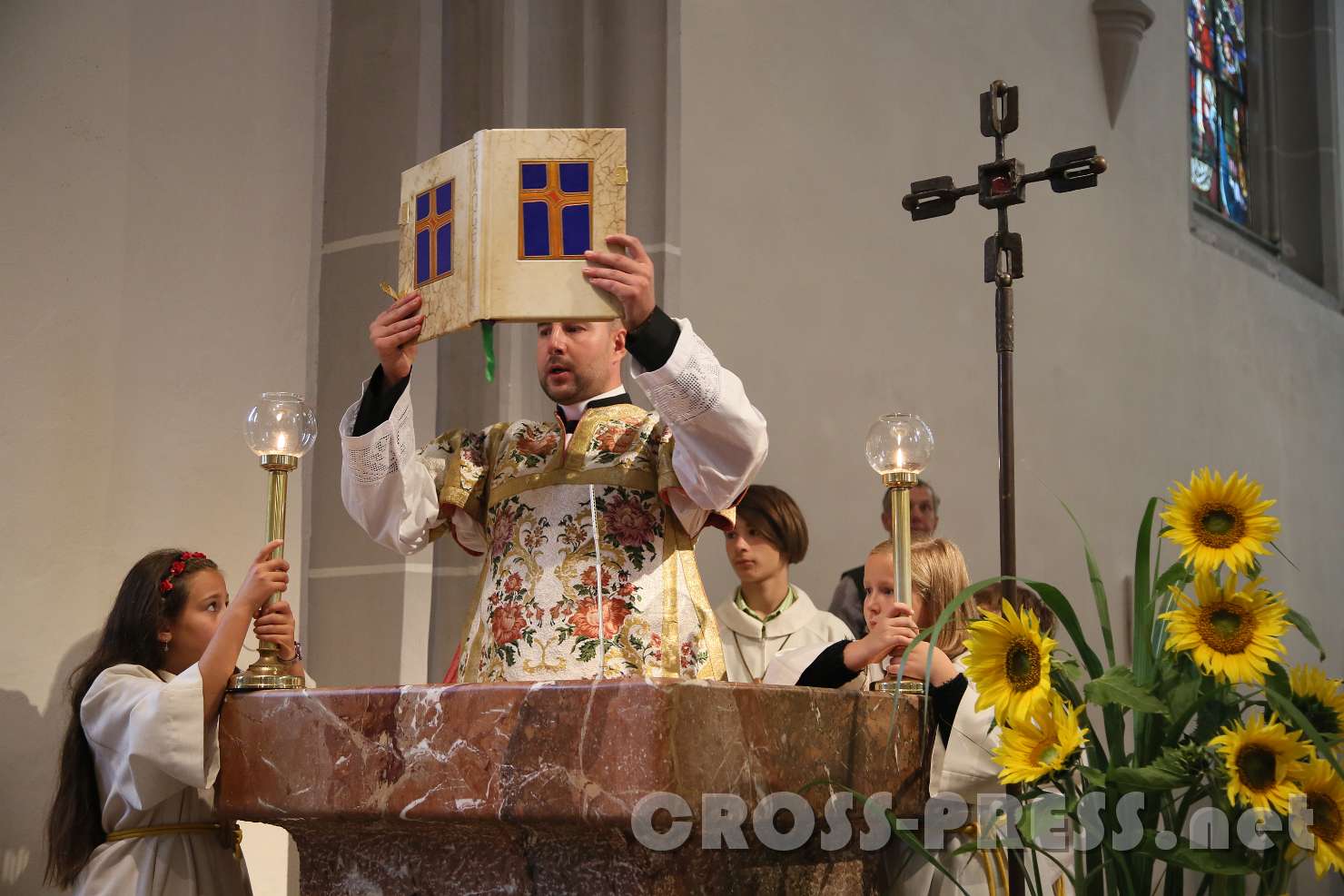 2017.09.10_15.47.31.jpg - Diakon Christoph Hofstätter las das Evangelium: Lk 5,1-12.