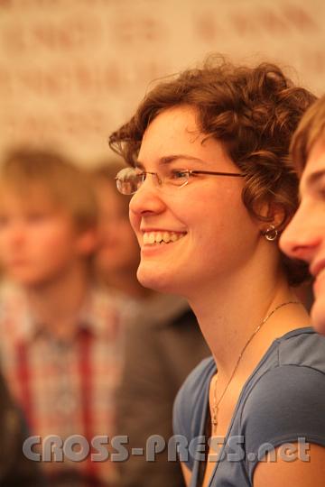 2011.04.02_19.01.29.jpg - Fröhliche Gesichter sieht man in der Kapelle häufig. :)