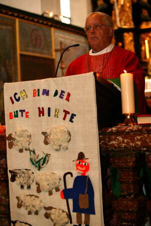 Firmung Seitenstetten 2006 Propst Raimund Breiteneder