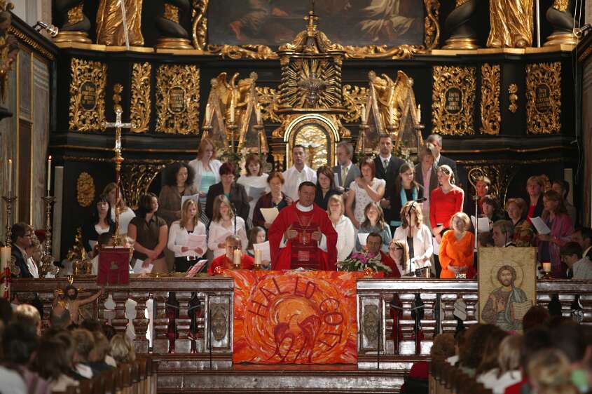 Firmung mit Abt P. Berthold um 10h