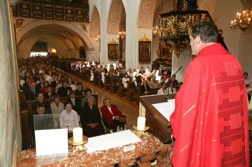 Firmung mit Abt P. Berthold um 10h