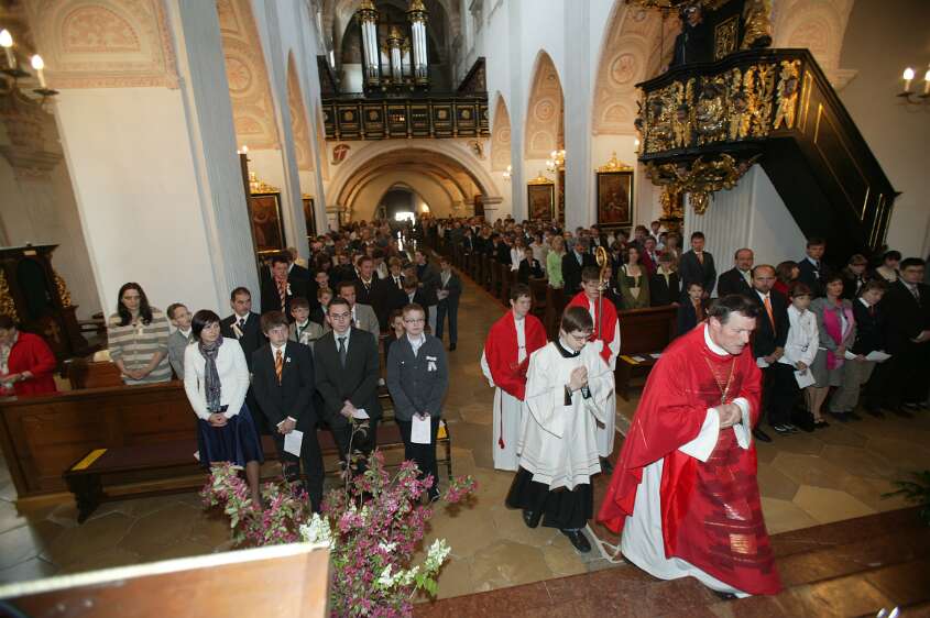 Firmung am 04.05.2008 um 8:30 mit Abt Berthold