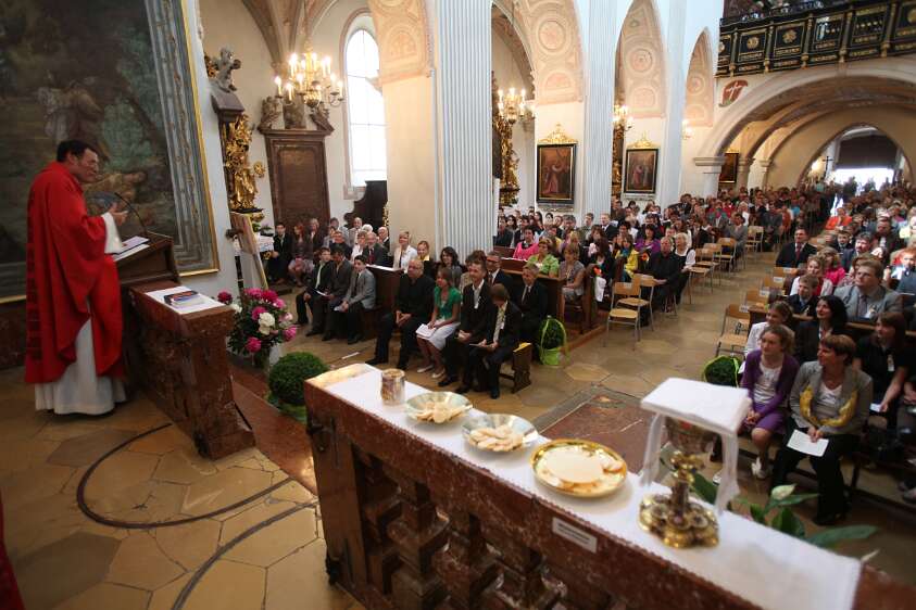 Firmung in Seitenstetten f�r Nachbar-Pfarren