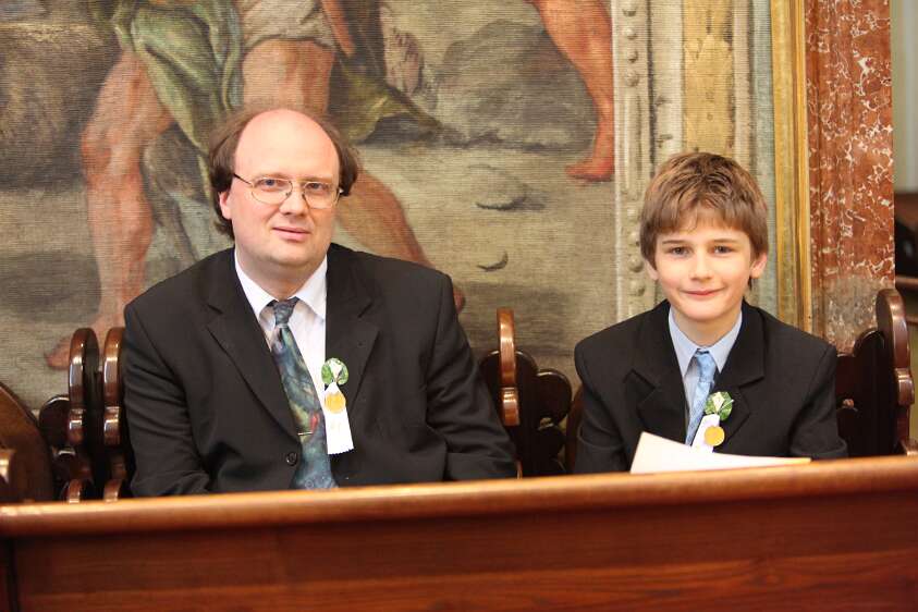 Firmung mit Abt Berthold Heigl und Propst Raimund Breiteneder um 08h