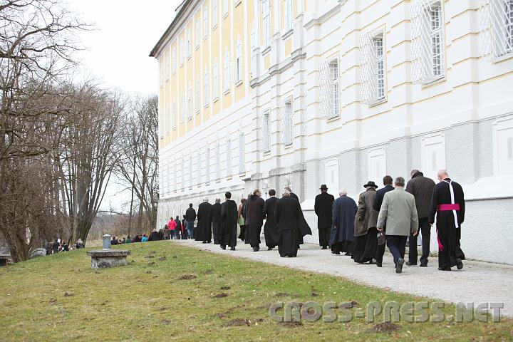 2011.03.21_11.00.37.jpg - Am Weg zur Baugrube beim Konventgarten...