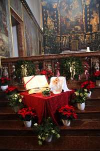 Pontifikales HochAmt am Christtag mit live ORF/ZDF Übertragung