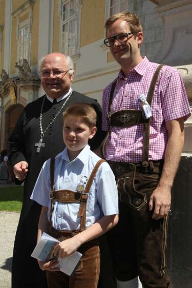 DekantasFirmung am 07.06.2014 10h30 mit Abt Petrus