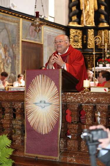 DekantasFirmung am 07.06.2014 10h30 mit Abt Petrus