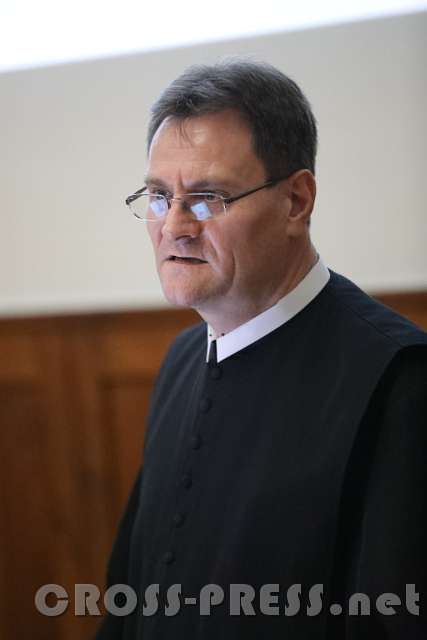 2016.11.03_19.47.51.JPG - P.Jacobus Tisch