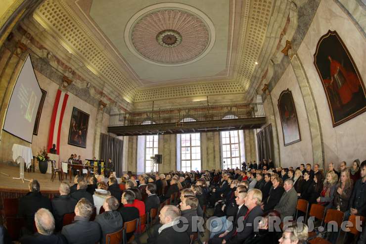 2016.11.29_11.40.06.JPG - Über die Brücke im Hintergrund gings früher zu den Schlafsälen der Internatsschüler.