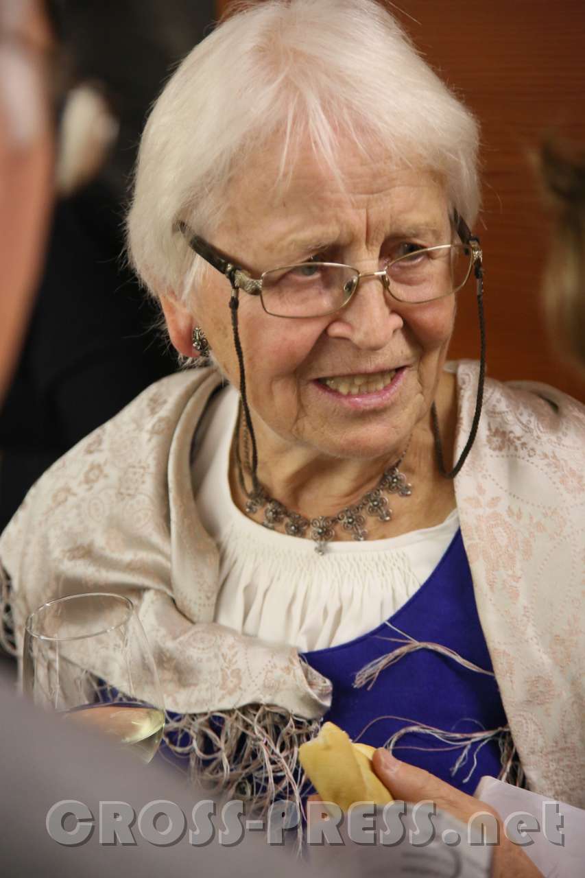 2017.09.22_22.14.34.jpg - Ikonen-Künstlerin Theresia List