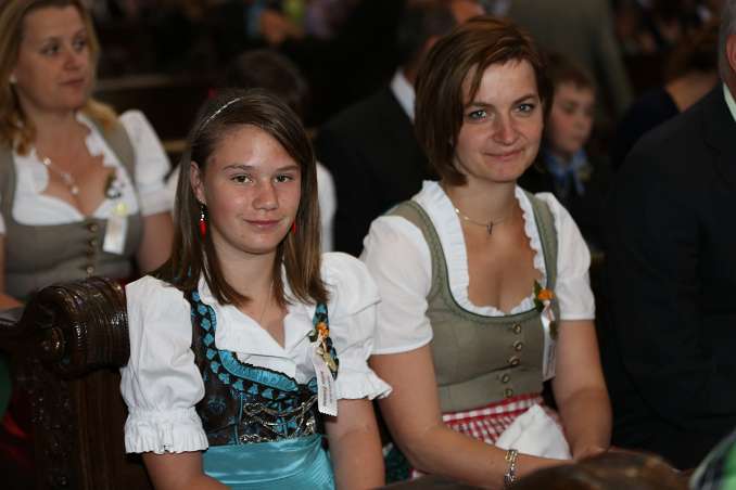 Firmung mit Abt Petrus Pilsinger und Altabt Johannes Gartner (08h)