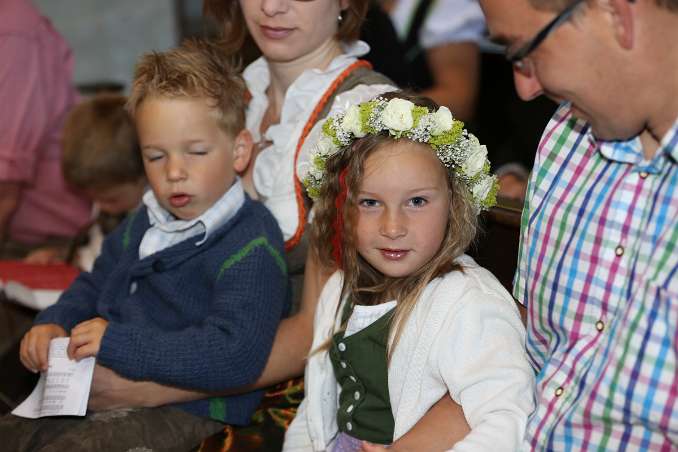 Firmung mit Abt Petrus Pilsinger und Altabt Johannes Gartner (08h)