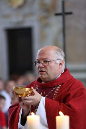 Firmung mit Abt Petrus Pilsinger und Altabt Johannes Gartner (10h30)