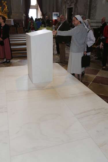 Altarweihe mit Nuntius Zurbriggen