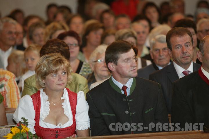 2008.07.27_08.57.16.JPG - B�rgermeister Panstingl von Ertl mit Gattin