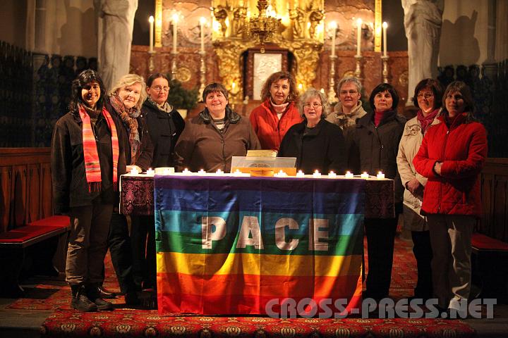 2009.03.15_19.57.15_01.jpg - Frauenrunde St.Peter, v.l.n.r.: Gabi Malinar, Anita Hochp�chler, Josefa Maurer, Gisela Pr�ller, Ingrid Krendl, Marlies Tanzer, Helga Ebner, Rosi Wallner, Elisabeth Kreuzer, Erna Mai�.