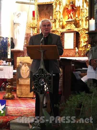 2012.04.29_10.00.30.jpg - OStR Gerhard Wieser (Bgm. v. St.Peter/Au).