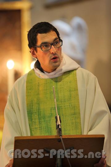 2012.11.04_09.27.59.jpg - P. Franz Ackerl wurde am 8. Juli 2012 vom Linzer Diözesanbischof Dr. Ludwig Schwarz zum Priester geweiht.