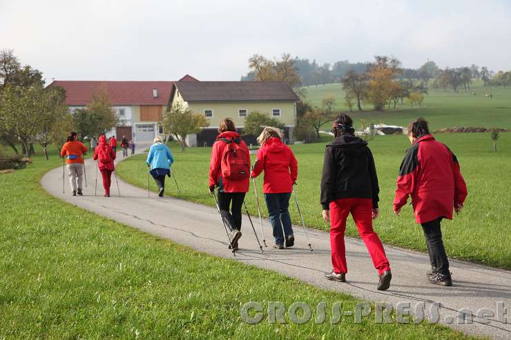 2015.10.26_11.17.08.JPG - Auf dem Weg zum Stockerkogel.