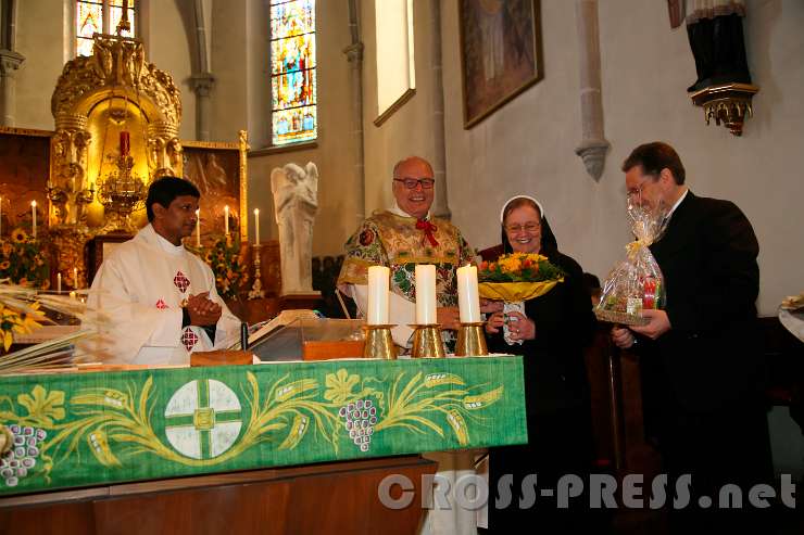 2016.09.25_09.51.50.jpg - Ehrung von Sr. Katharina Herzog