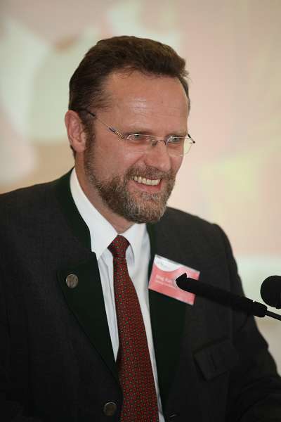 Sendungsfeier der V. Salzburger Familienakademie Mag. Kurt Reinbacher, Leiter der Salzburger Akademie f�r Ehe und Familie.