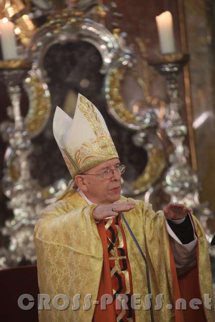 2016.11.20_12.13.15.JPG - Abschlusssegen von Bischof Küng.