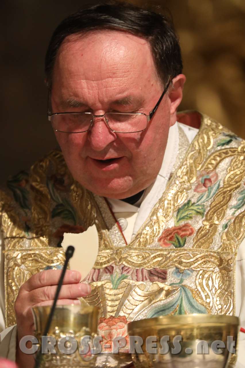 2017.09.08_21.18.08.jpg - Agnus Dei mit Pater Bernhard Vošicky.