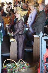 Goldhauben und Trachten-Wallfahrt