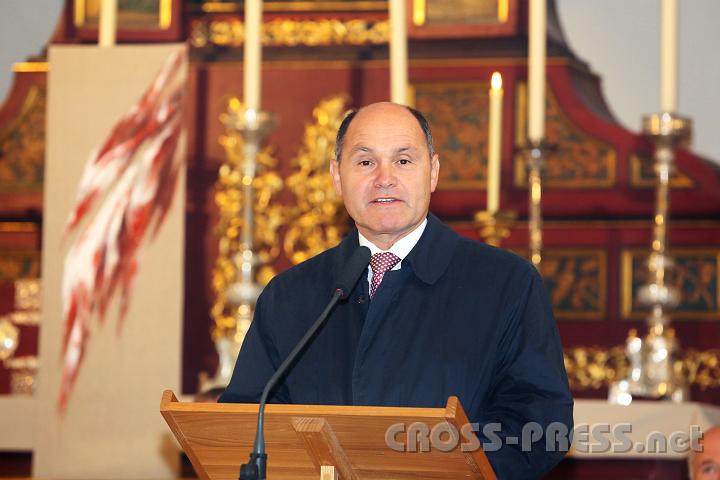 2013.11.10_11.58.39.jpg - Landeshauptmann-Stellvertreter Mag. Wolfgang Sobotka ist selbst Waidhofner.