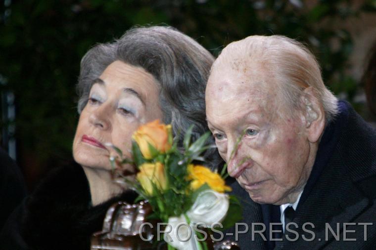 07.01.09_006 Ehm. Pr�sident Kurt Waldheim mit Gattin.