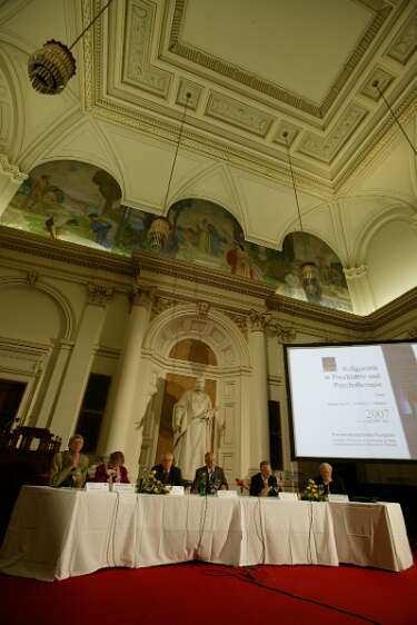 Interdisziplin�rer Kongress 'Religiosit�t in Psychiatrie und Psychotherapie' 2007