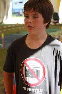 JungFamilienTreffen 2010 So genau nahm das der junge Mann zum Glück doch nicht.