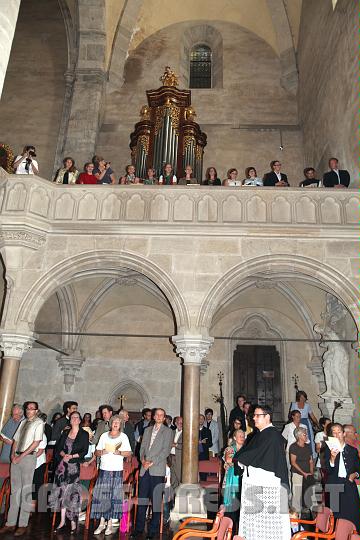 2010.08.15_17.23.41.jpg - Irdischer und himmlischer Chor.  ;)