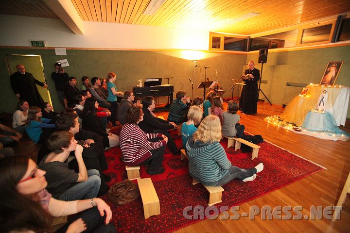 2011.02.19_20.09.25.jpg - Katechese von Bichof Küng im Pfarrsaal von Purgstall.