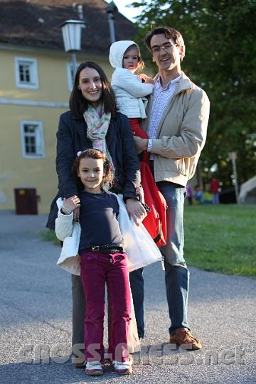 2011.05.07_19.08.07.jpg - Familie Marietta und Johannes Reinprecht.