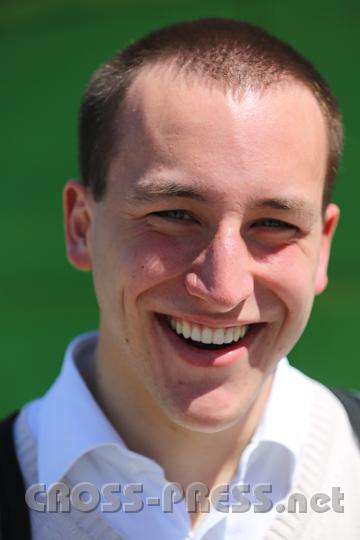 2012.04.27_13.24.53.jpg - David, der Theologiestudent.