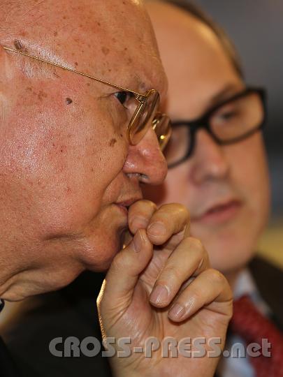 2012.04.27_14.12.56.jpg - Erzbischof Celli