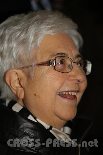 2012.05.17_11.26.51.jpg - Maria Voce