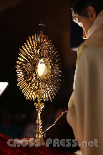 2012.09.14_21.21.08_01.jpg - Time for adoration.