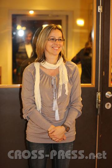 2012.11.18_16.32.13_01.jpg - Eva und DI Erich Berger, Leiter der Akademie für Familienpädagogik/Schönstatt am Kahlenberg, begrüßen die Familientrainer-Ehepaare und Gäste.