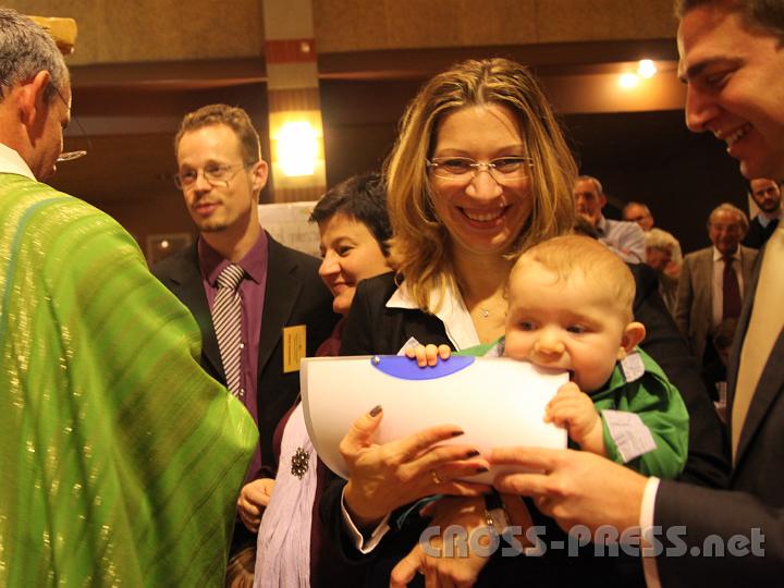 2012.11.18_17.22.26_01.jpg - Da hat einer das Diplom zum (Fr)Essen gern! ;)